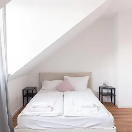 Im Zentrum Von Lägenhet *